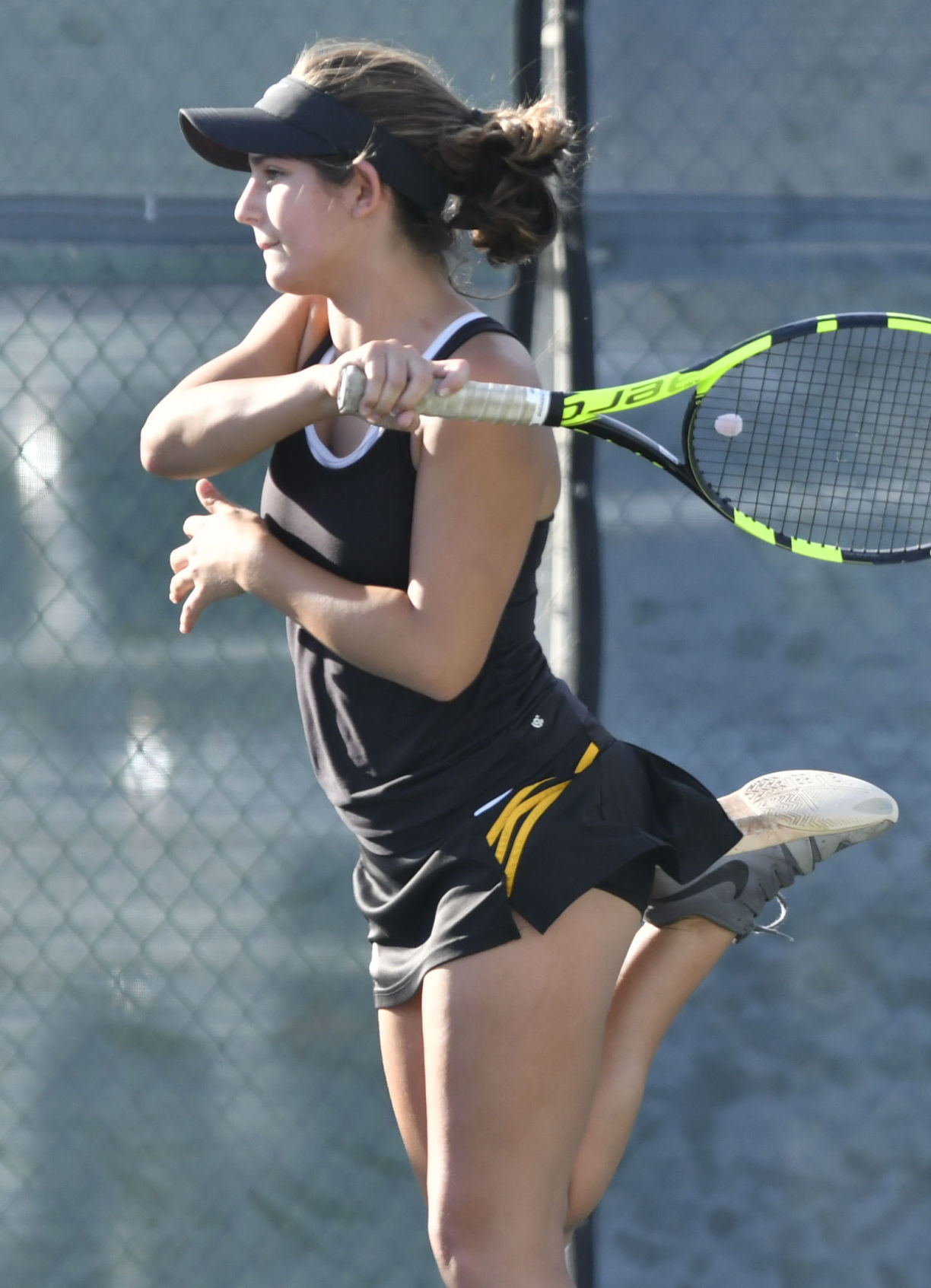 101118 CHS SY tennis 08.jpg